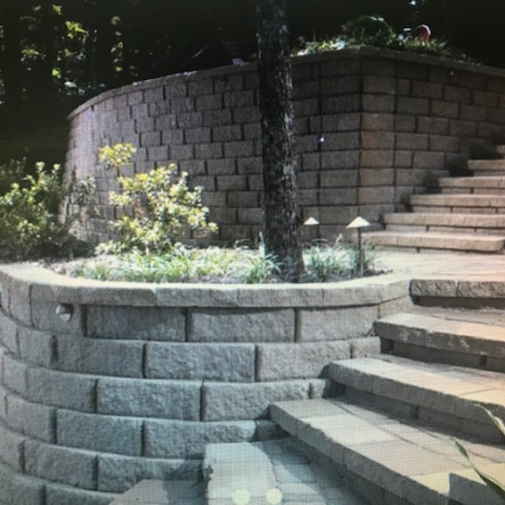 Anchor Diamond 9d Retaining wall in grey